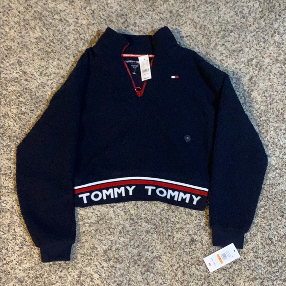 Tommy Hilfiger quarter-zip cropped fleece